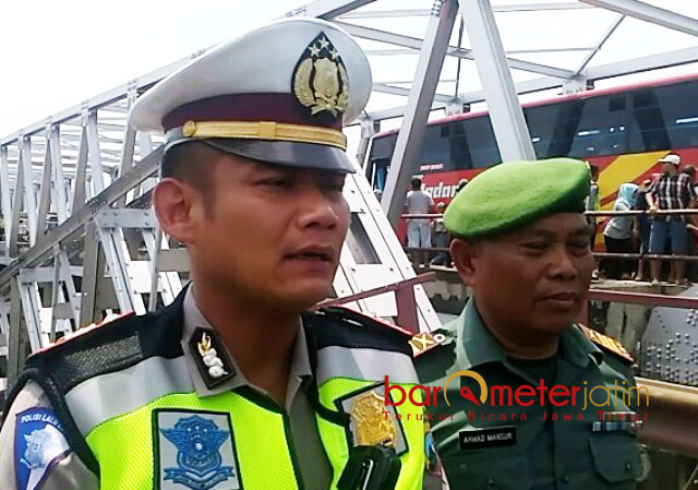 Jembatan Widang Ambruk, Jalan Deandles Terimbas Macet