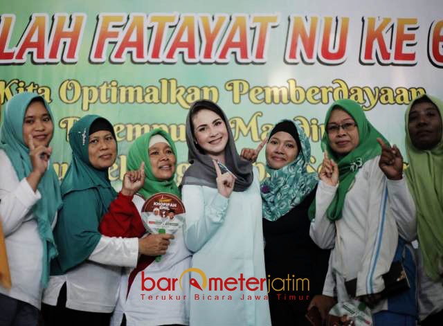 Di Harlah Fatayat NU, Arumi Nyanyikan Lagu Wis Wayahe