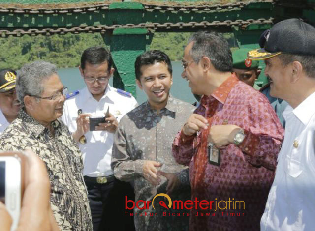 Terbang ke Cilacap, Emil Turut Resmikan Pelayaran Perintis