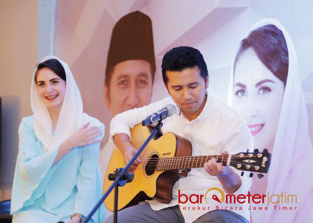 Diserbu Pengunjung Mall, Emil Membalas dengan Lagu