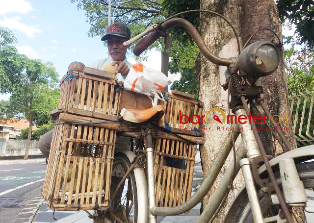 Perjuangan Ali, Pembudidaya sekaligus Penjual Buah Langka