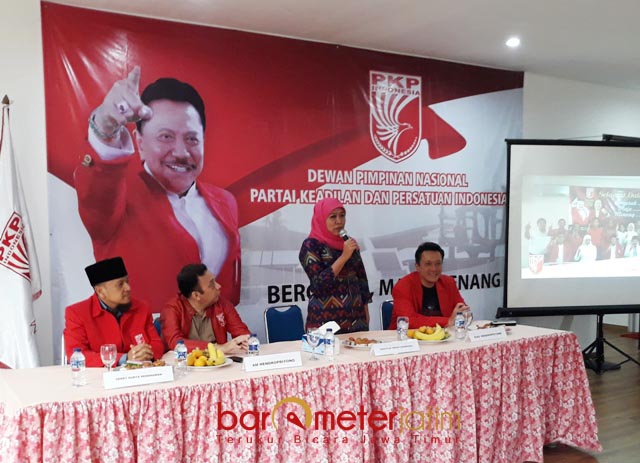Khofifah Sarankan Caleg PKPI Pasang Foto Hendropriyono