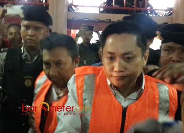 Sidang Perdana, Dua Petinggi Sipoa Diteriaki Maling