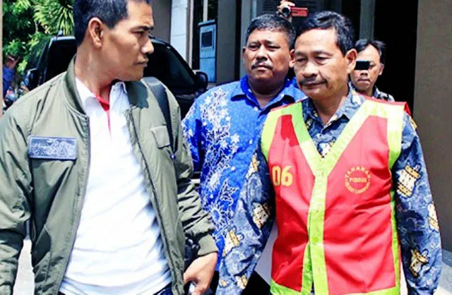 Disandera Kades, Sejoli di Lamongan Terancam Batal Nikah