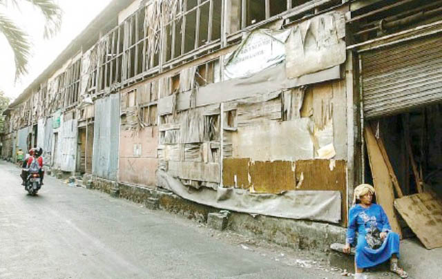 Pedagang Pasar Turi: Bu Risma, Tolong Pikirkan Kami