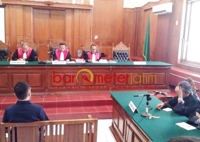 Henry Divonis 2 Tahun 6 Bulan, Pedagang Pasar Turi Takbir