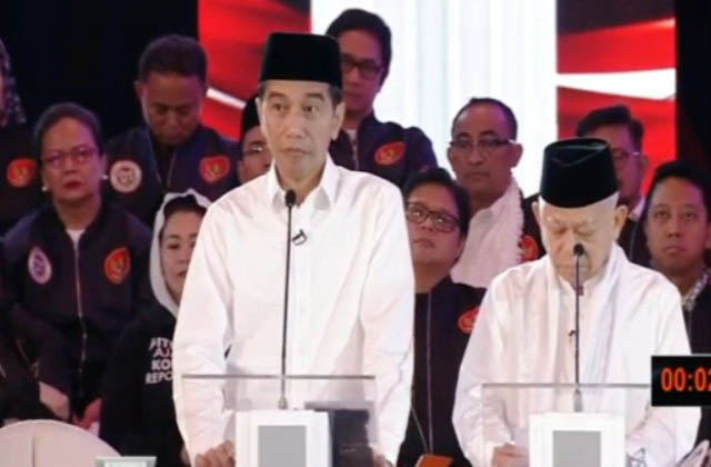 Debat Capres, Pengamat: Jokowi Seolah Berjuang Sendiri