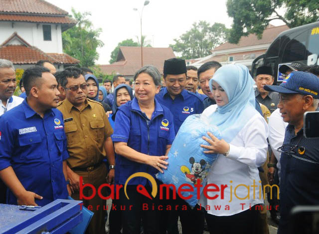Lihat Bantuan Sangat Lengkap, Bupati Pandeglang Sumringah