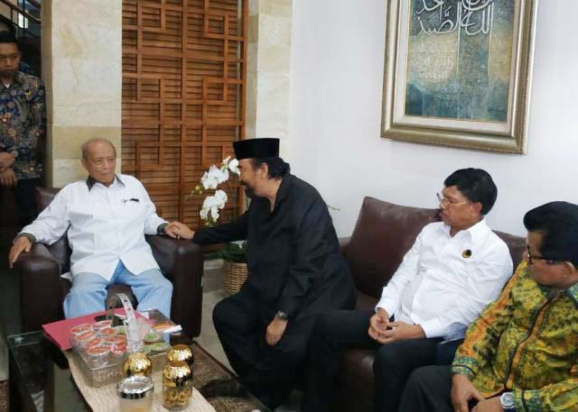 Punya Kesamaan Bahasa Batin, Surya Paloh Jenguk Buya Syafii