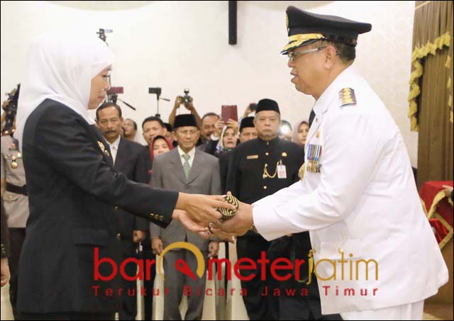 Khofifah ke Pengganti Syahri Mulyo: Hati-hati Pakai Anggaran