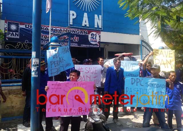 Tolak Rekomendasi DPP, 27 DPC PAN Lamongan Berontak
