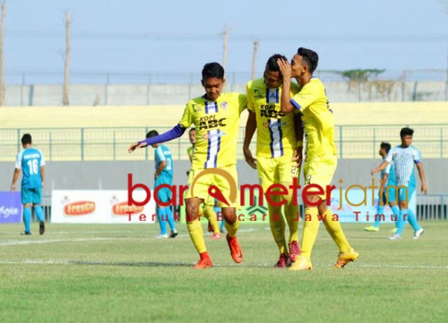 PSG Gresik Menggila Cukur Habis Persitangsel 5-0