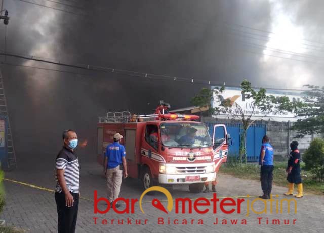 Diduga Korsleting, Pabrik Spare Part di Lamongan Terbakar