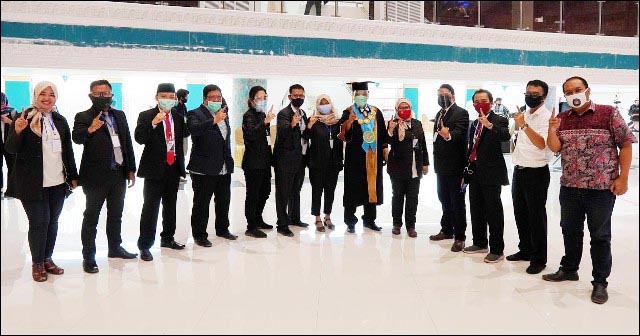 Top Pengukuhan Maba-Gubes Unesa Dibanjiri Tokoh Nasional