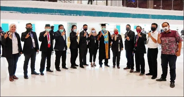 Top Pengukuhan Maba-Gubes Unesa Dibanjiri Tokoh Nasional