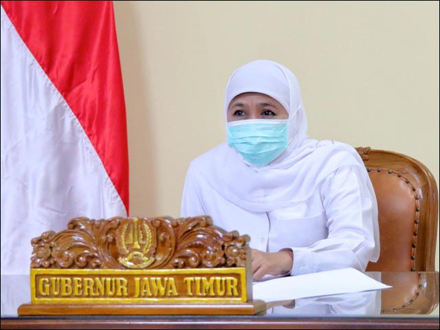 Perintah Khofifah ke ASN: Tangkal Hoaks Soal UU Ciptaker