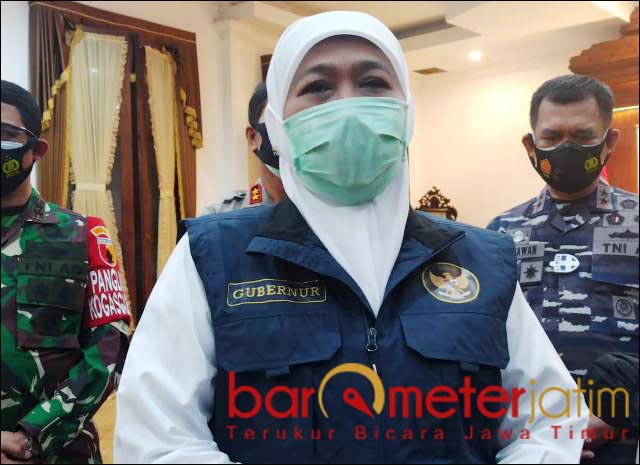 Divaksin Corona Khofifah Siap Jadi yang Pertama di Jatim