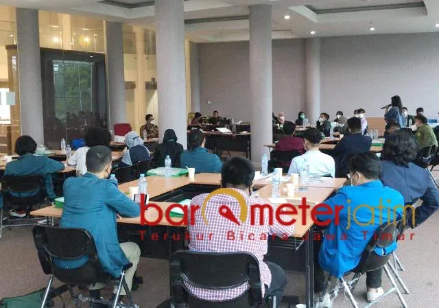 Cetak Kader Anti-Radikalisme, Unesa Gelar Kursus Kebangsaan