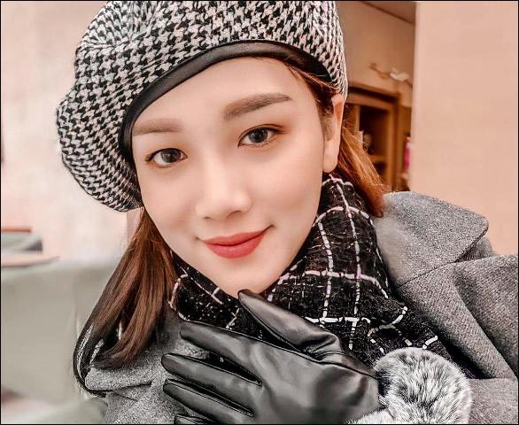 Kenali April Yuk Gadis Surabaya Sukses Bisnis di Usia 26 Tahun