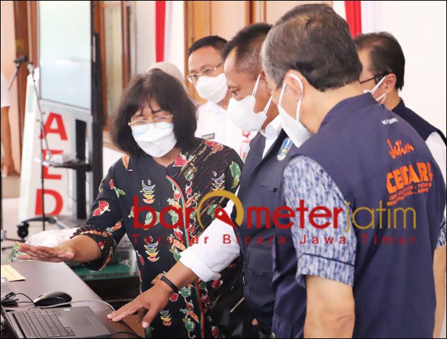 Pindah Tempat Vaksinasi Pertama Jatim Digelar di Grahadi