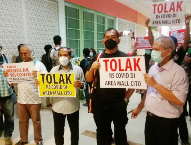 Pedagang Cito Protes: Covid-19 Malah Mau Didekatkan ke Kita