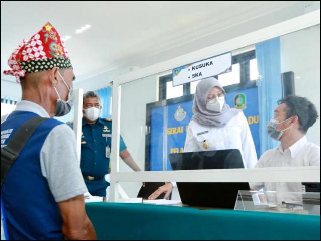 Permudah Nelayan Banyuwangi Buka Gerai di Pantai Grajagan