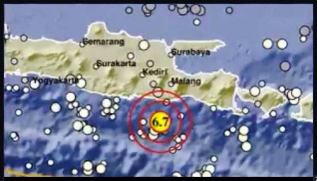Dahsyat Gempa Malang 6,7 SR Terasa di 18 Daerah di Jatim