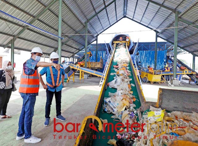 Cara Lamongan Atasi Sampah: Pilah di TPST, Baru Masuk TPA