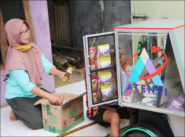 Kisah Gading dan Motor Roda 3 Bantuan Kemensos, Bikin Haru