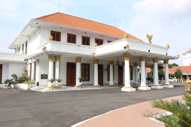 Potret Kepala OPD Pemprov Jatim: Habis Plt, Terbitlah Plt