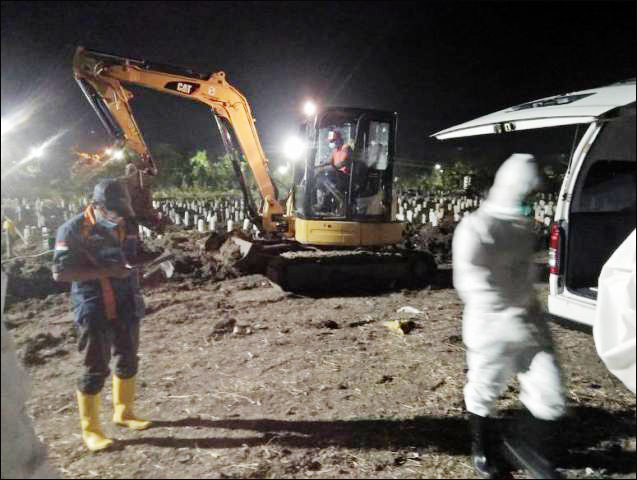 Data Kematian, Khofifah Bantah Kongkalikong dengan Kemenkes