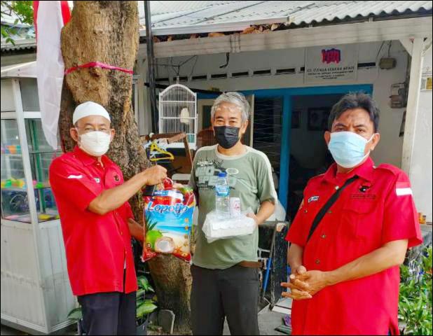 Momen Tahun Baru Islam, PDIP Surabaya Gencar Bantu Warga