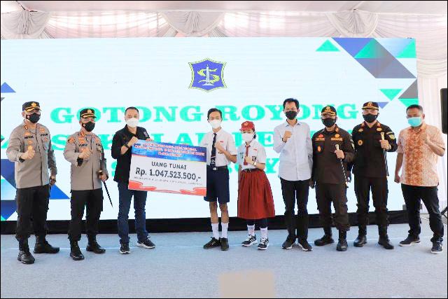 Pelajar Sumbang Rp 1 Miliar, Ketua DPRD Surabaya Bangga