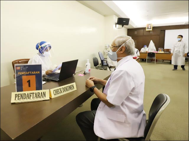Ada 49 Ribu Nakes di Surabaya, Baru 9.194 Divaksin Moderna