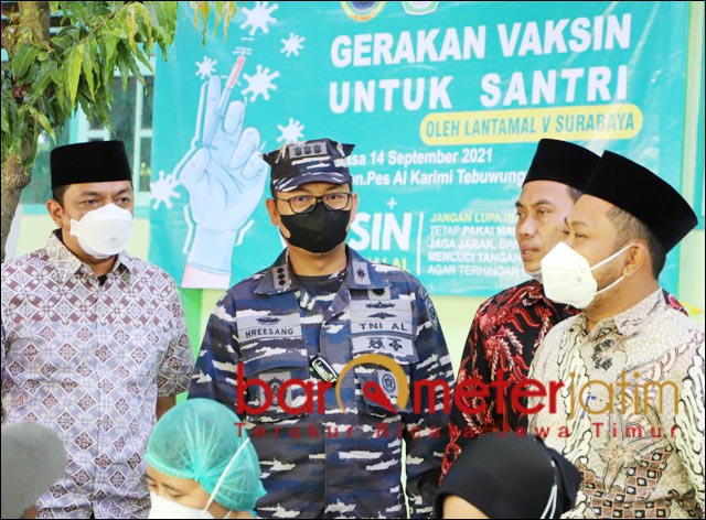 Bupati Gresik: Vaksinasi Harus Masif, Tak Hanya Serbuan Massal
