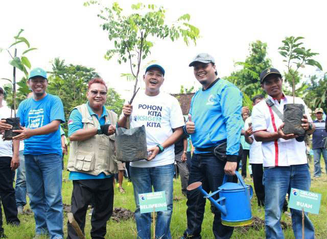 Gelora Jatim Peduli Lingkungan: 1 Kader Tanam 10 Pohon