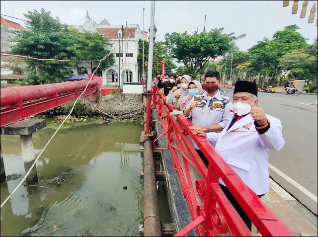 Hari Pahlawan, Ketua PKS Jatim Napak Tilas Bareng Milenial