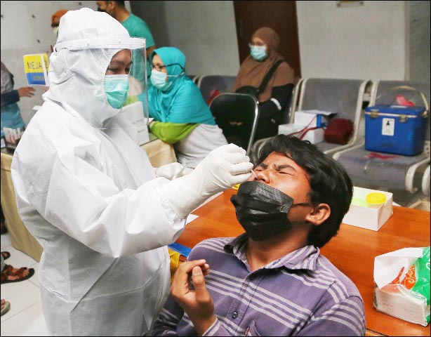 Siap-siap 10 Karyawan di Setiap Perusahaan Bakal Diswab