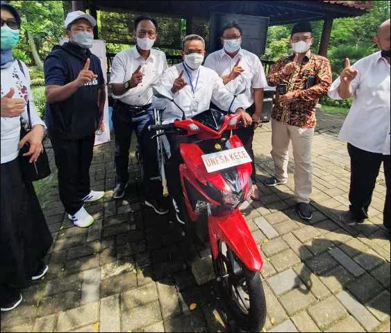 Kado Dies Natalis, Unesa Bikin Motor Elektrik buat Disabilitas
