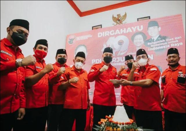 Ultah ke-49 PDIP, Eri Cahyadi Ajak Kader Banteng Gotong Royong Majukan Surabaya