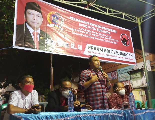 Reses, Anggota DPRD Surabaya Dicurhati MBR soal Keterbatasan Kuota Internet