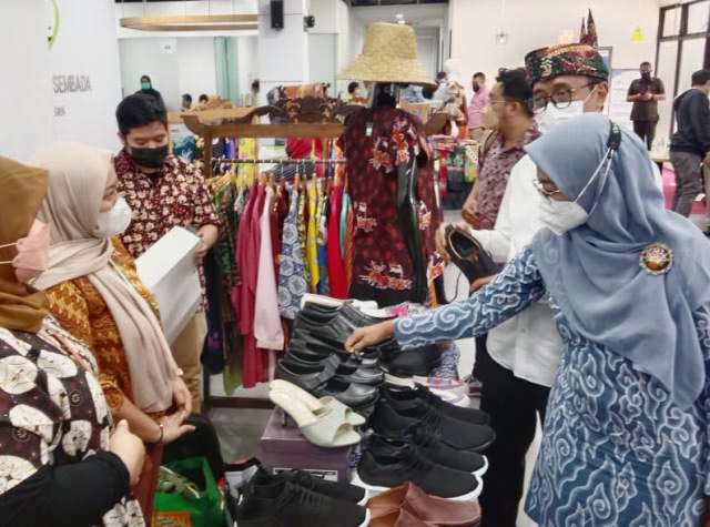 Ekonomi Surabaya Pulih, Pebisnis: Eri-Armuji Punya Jurus Pamungkas Hadapi Bencana Global