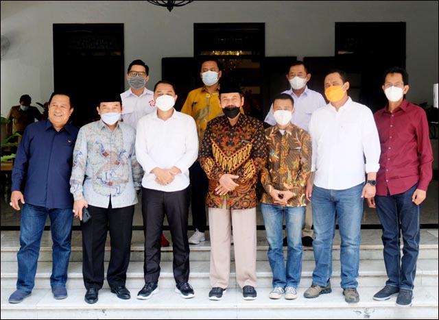 Covid-19 di Surabaya Naik Eri Cahyadi Kumpulkan 10 Pimpinan Partai Politik