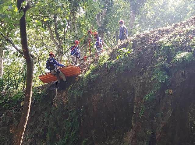 Siapkan Relawan Kemanusiaan, Nasdem Jatim Gembleng Pemuda Baret Rescue di Lamongan