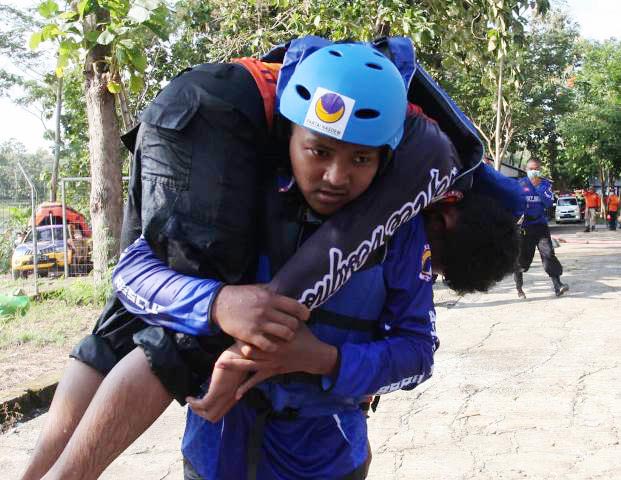 Turun ke Lamongan, Anak Surya Paloh Pantau Simulasi Baret Rescue Nasdem Jatim