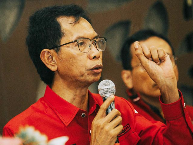 Momen Hari Raya Waisak, Ketua PDIP Surabaya Ajak Tebar Kebaikan di Kota Pahlawan