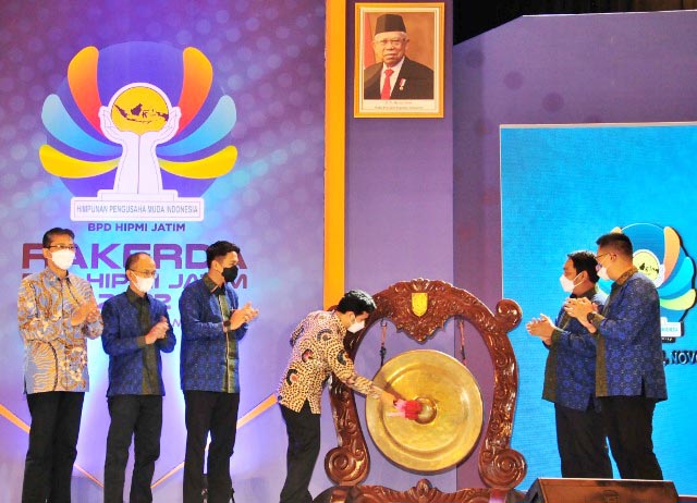 Khofifah Absen Buka Rakerda HIPMI Jatim, Emil Dardak Dapat Untung Suara Pengusaha