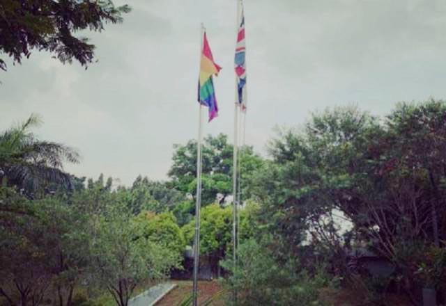 Gerindra Jatim: Isu Sensitif, Tak Sepantasnya Kedubes Inggris Kibarkan Bendera LGBT!