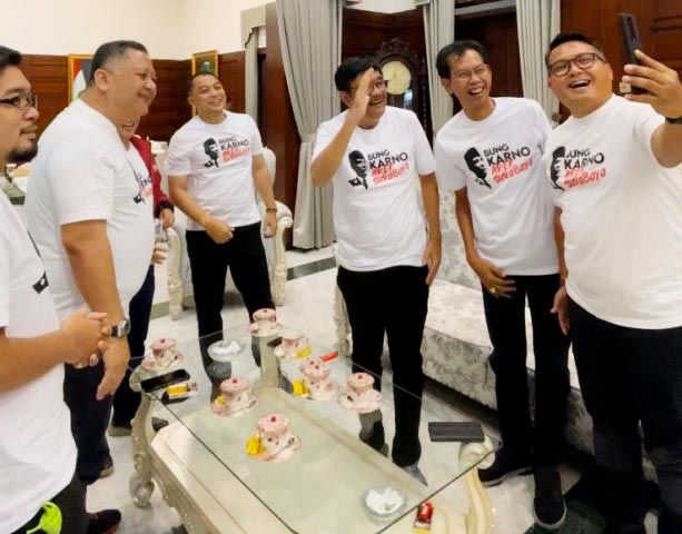 Hasto Sidang Doktor, PDIP Surabaya: Spesial Bertepatan dengan Hari Lahir Bung Karno