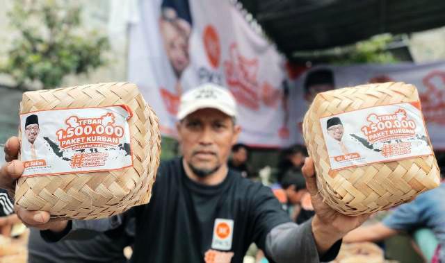 PKS Jatim Bagikan 171 Ribu Paket Daging Kurban, Habib Salim: Tak Hanya Retorika tapi Aksi Nyata